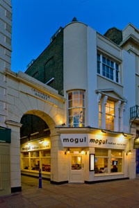 Mogul_1_53